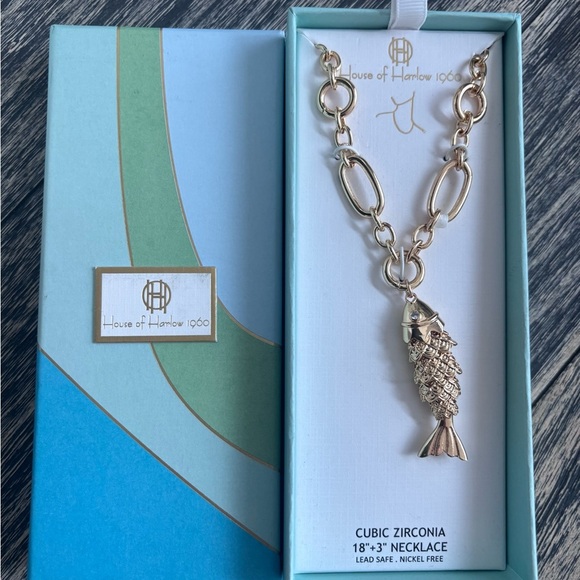 House of Harlow 1960 Gold Fish Charm Necklace - Picture 3 of 6